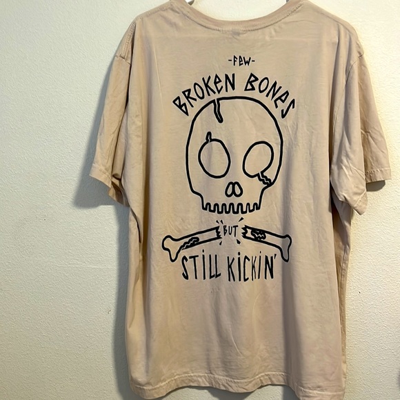 H&M T-shirt - Picture 3 of 3